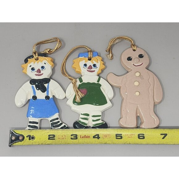 Vintage‎ Hand Made Raggedy Ann/Andy + Gingerbread Man Ceramic Hanging Ornaments - Picture 2 of 8